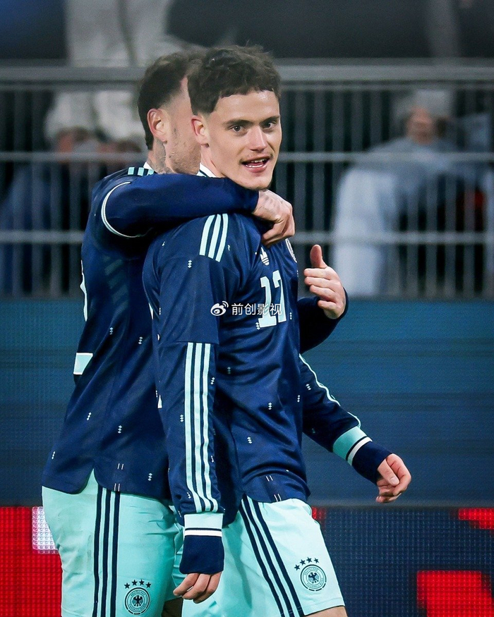 开云体育网页版登录入口-38场10球11助！利物浦球迷不解，德国中场独造4球，世界波绝杀|维尔茨|国家队|瑞士|安菲尔德球场|瑞士足球队_新浪体育_新浪新闻